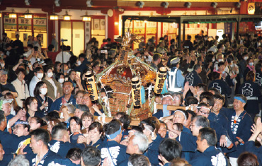 <br />
<b>Warning</b>:  Undefined variable $nihonbashi_yon in <b>/var/www/vhosts/kandamatsuri.com/httpdocs/include/pages/shinkosai_miyairi.php</b> on line <b>265</b><br />
<br />
<b>Warning</b>:  Trying to access array offset on value of type null in <b>/var/www/vhosts/kandamatsuri.com/httpdocs/include/pages/shinkosai_miyairi.php</b> on line <b>265</b><br />