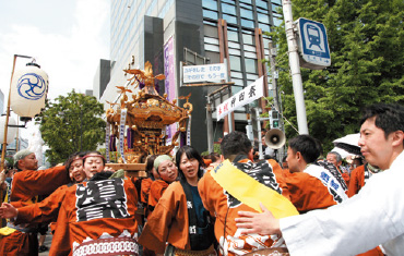 <br />
<b>Warning</b>:  Undefined variable $nihonbashi_yon in <b>/var/www/vhosts/kandamatsuri.com/httpdocs/include/pages/mikoshimiyairi.php</b> on line <b>378</b><br />
<br />
<b>Warning</b>:  Trying to access array offset on value of type null in <b>/var/www/vhosts/kandamatsuri.com/httpdocs/include/pages/mikoshimiyairi.php</b> on line <b>378</b><br />
